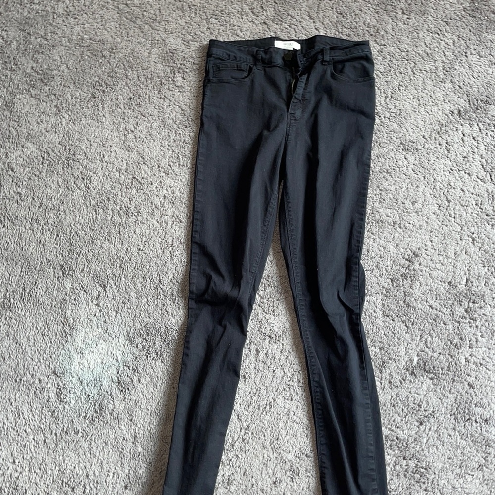 Black skinny jeans